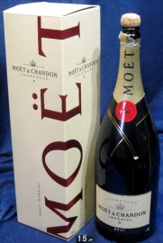 15 MOET CHANDON